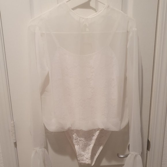 HAH white 2 layer body from Revolve XS - Picture 1 of 10